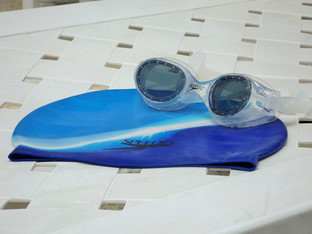 微信批发：申请购买平台报告