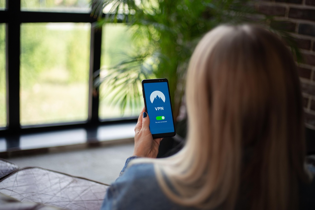 逆向科技：引领软件安全与破解的前沿技术