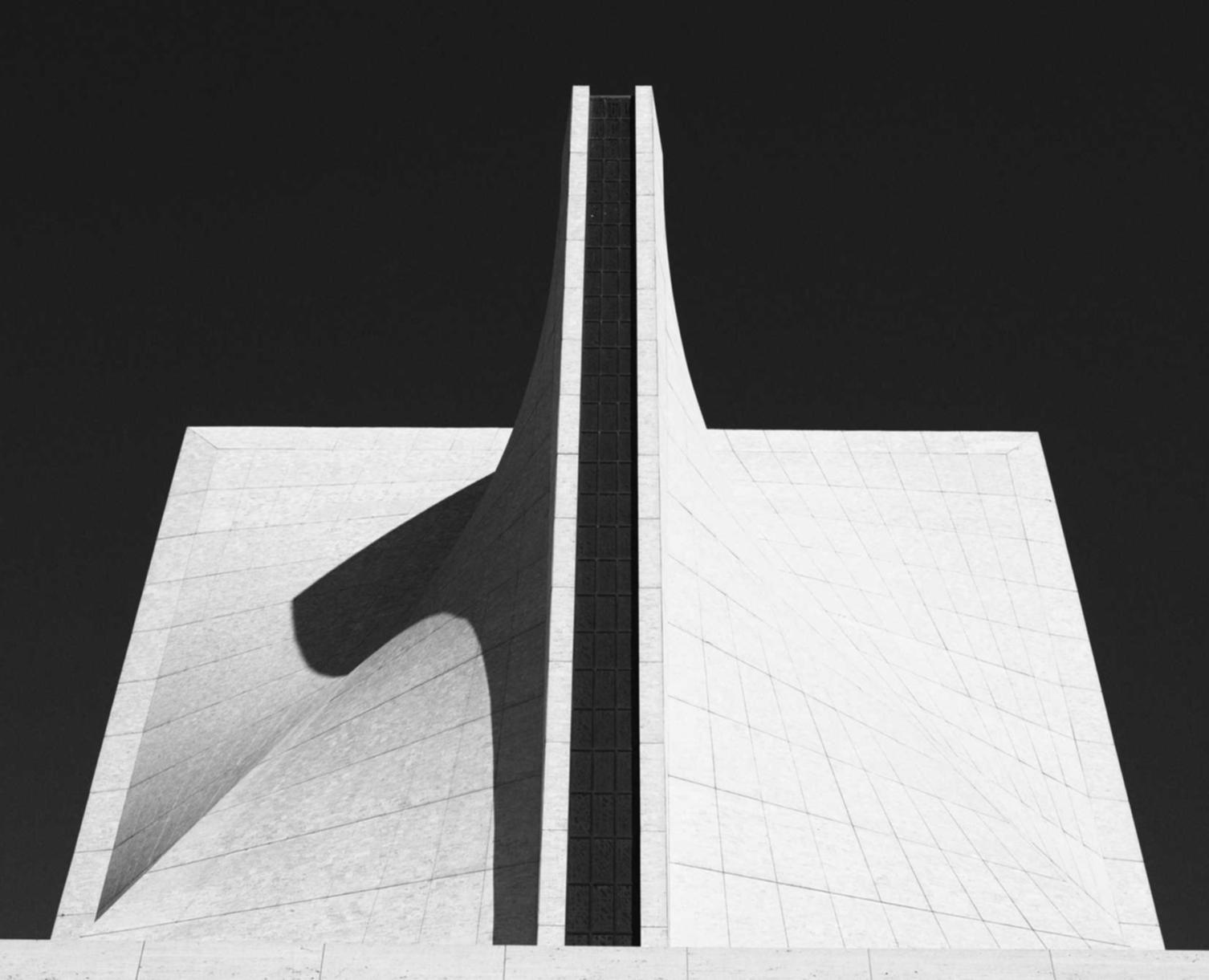 TRAHA全球版：海外开户平台app